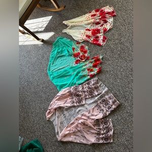 Lot of four lightweight shawls robes